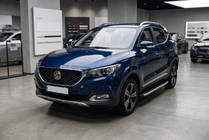 MG ZS 2017–2024 Sidosteg Fullmond (2 st, aluminium) foto 1