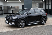 MG HS 2018– Sidosteg Allmond Grey (2 st, aluminium) foto 1