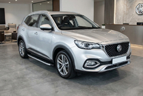 MG HS 2018– Sidosteg Fullmond (2 st, aluminium) foto 1