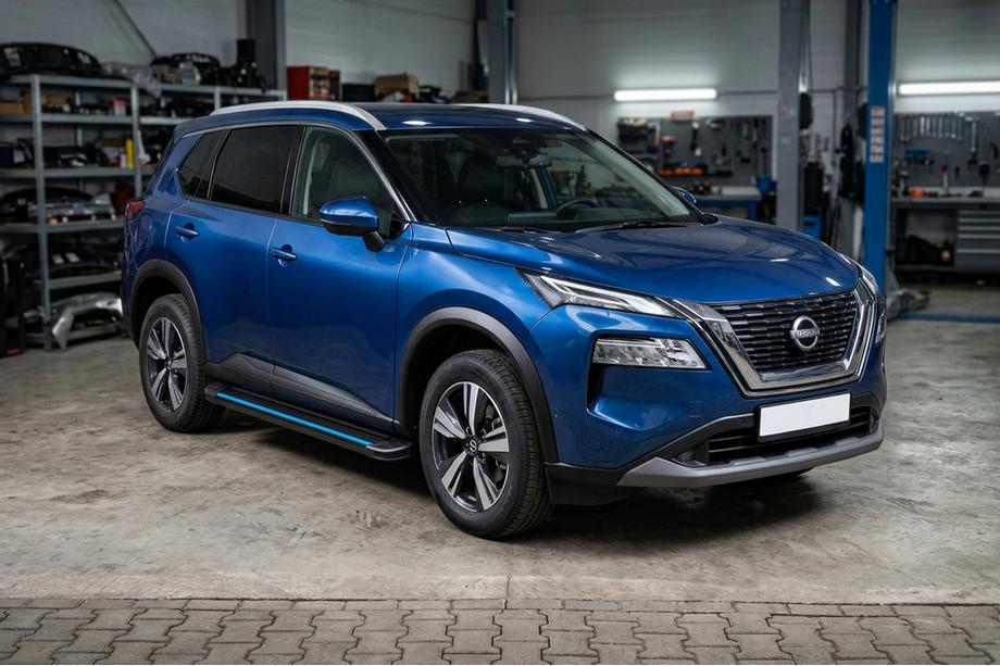 Nissan X-trail T33/Rogue 2022– Sidosteg Maya Blue (2 st, aluminium) Image