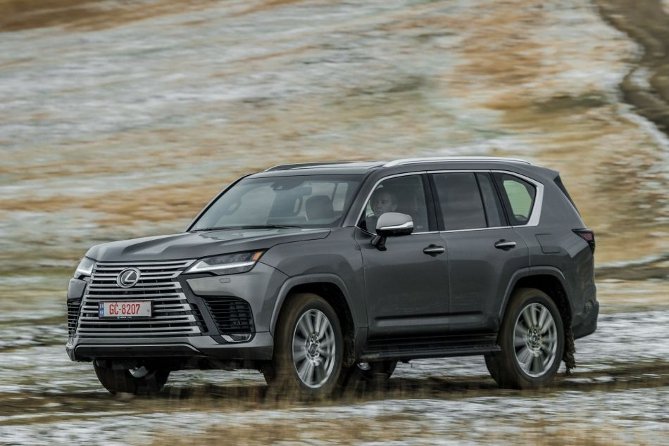 Test av Lexus LX SUV i fjärde generationen