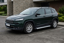 Jeep Cherokee KL 2013– Sidosteg Maya V2 (2 st, aluminium) foto 1