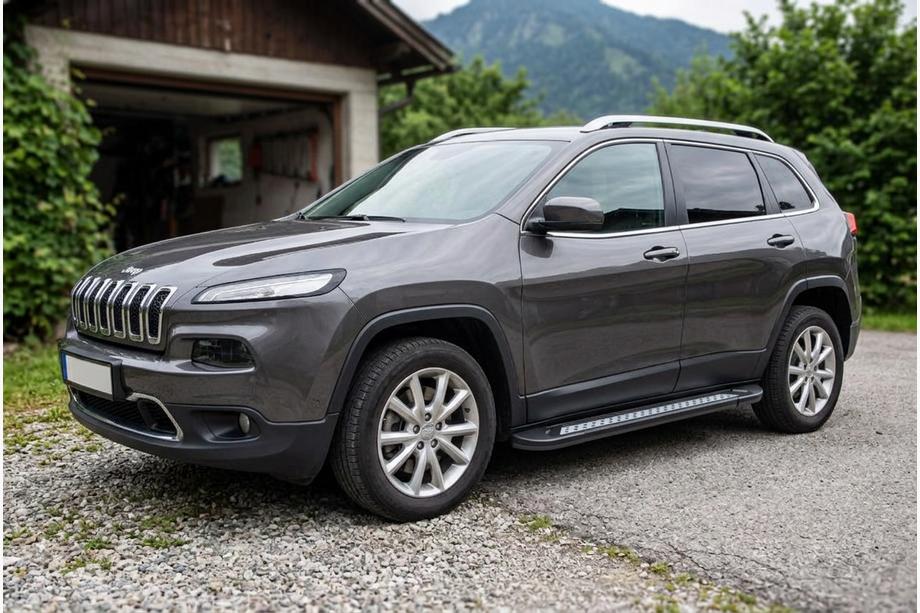 Jeep Cherokee KL 2013– Sidosteg Vision New Black (2 st, aluminium) Image