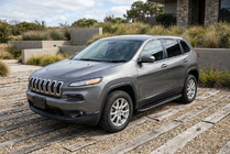 Jeep Cherokee KL 2013– Sidosteg Bosphore Black (2 st, aluminium) foto 1