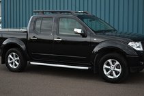 Nissan Armada 2016–2024 Sidosteg Fullmond (2 st, aluminium) foto 2