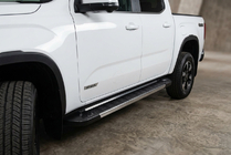Volkswagen Amarok 2022– Sidosteg RedLine V1 (2 st, aluminium) foto 1