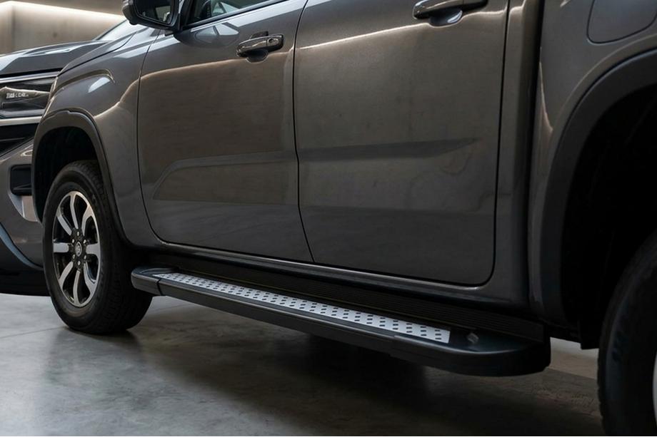 Ford Ranger 2022– Sidosteg Vision New Black (2 st, aluminium) Image