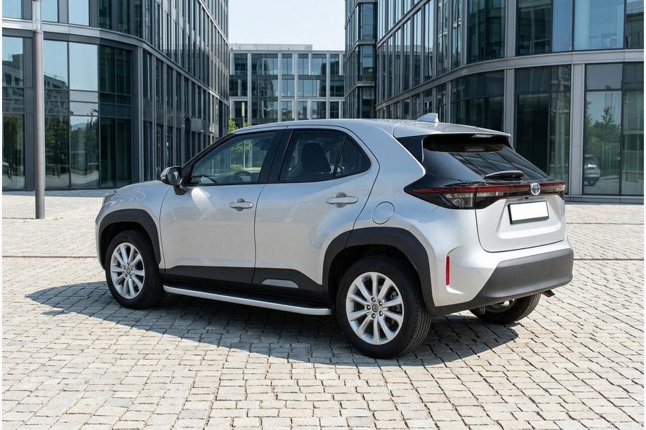 Toyota Yaris/Yaris Cross (XP210) 2020– Sidosteg Tayga Grey (2 st, aluminium) Image