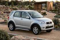 Daihatsu Terios 2006–2017 Sidosteg Shining V1 (2 st, aluminium) foto 1