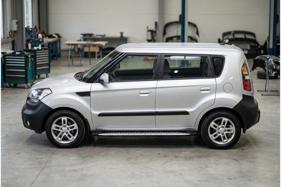 Kia Soul I 2008–2013 Sidosteg Shining V1 (2 st, aluminium) Image