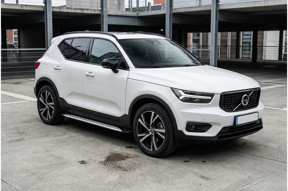 Volvo XC40 2018– Sidosteg Shining V1 (2 st, aluminium) Image