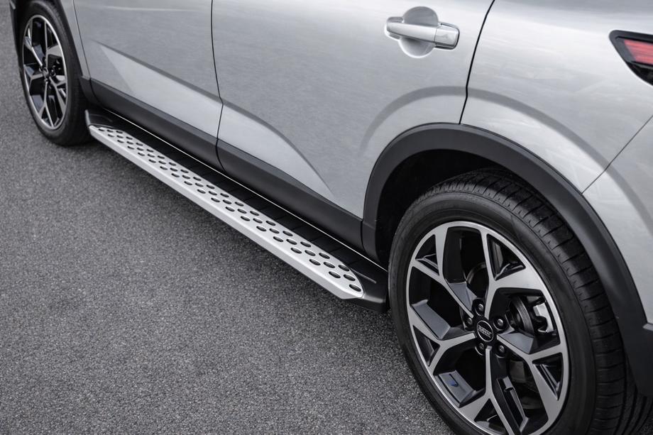 Nissan Qashqai 2021– Sidosteg Shining V1 (2 st, aluminium) Image