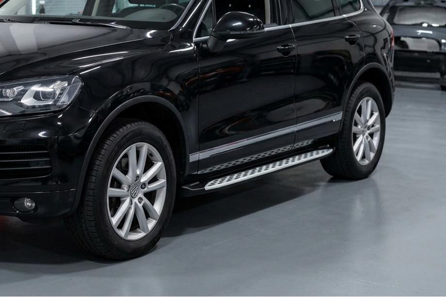 Porsche Cayenne 2003–2010 Sidosteg Shining V1 (2 st, aluminium) Image