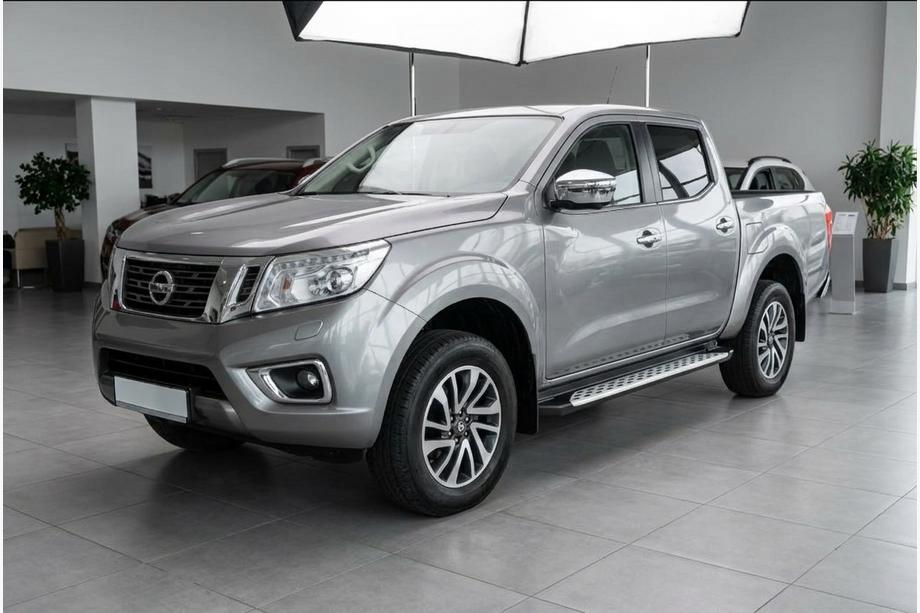 Nissan Navara/NP300 2016– Sidosteg Shining V1 (2 st, aluminium) Image