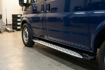 Ford Transit 2000–2014 Shining V1 sidorör, L1 (kort) (2 st, aluminium) foto 1
