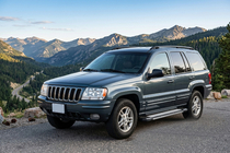 Jeep Grand Cherokee WJ 1999–2004 Sidosteg Rainbow (2 st, aluminium) foto 1