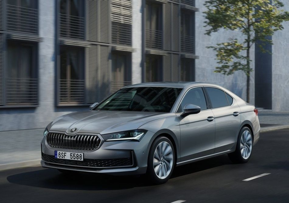 Skoda Superb: översikt av modellens fjärde generation