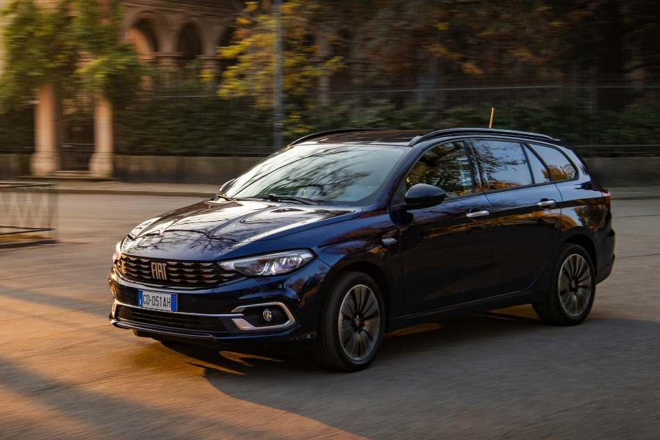 Fiat Tipo Station Wagon: test av den uppdaterade kombin