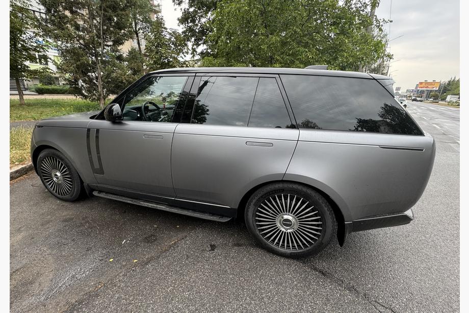 Range Rover V L460 2021– Sidosteg – originaldesign (för SWB) Image