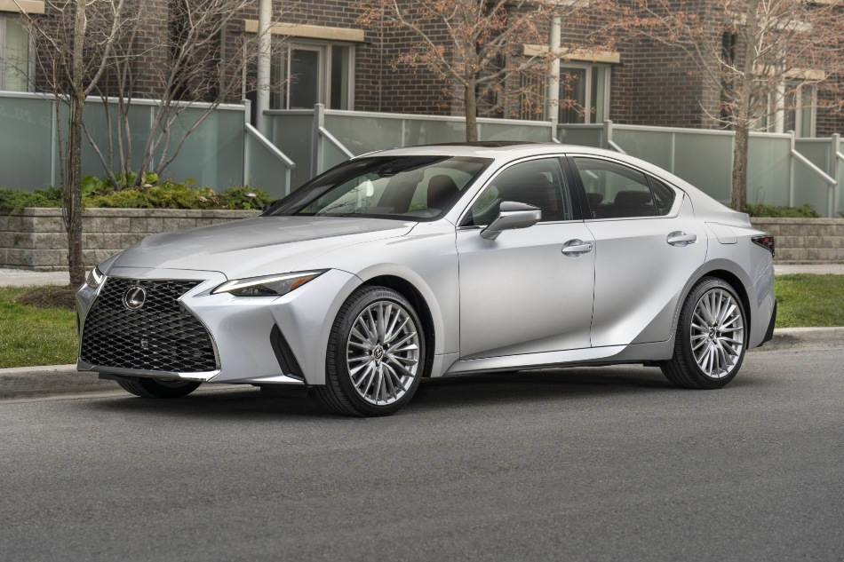 Test av uppdaterade Lexus IS Sedan