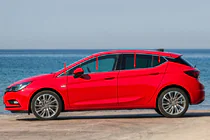 Opel Astra K 2016–2021 Fönsterlister (HB) (8 st, rostfritt stål) foto 1