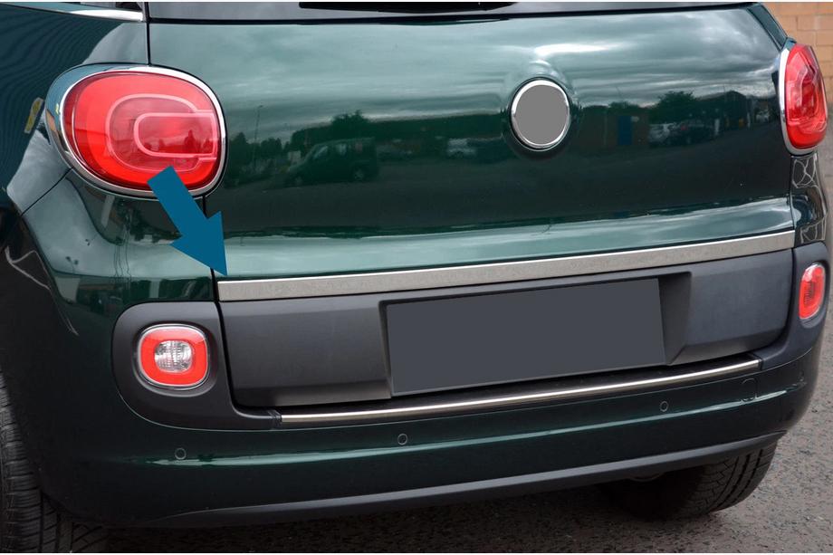 Fiat 500/500L 2013–2022 Rostfri list över registreringsskylten (för 500L) Image