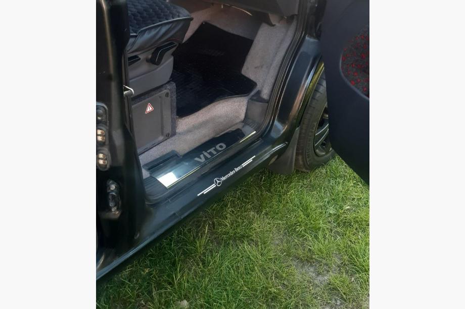Mercedes Vito W638 1996–2003 Carmos V1 innerdörrtröskelskydd (3 st, rostfritt) Image