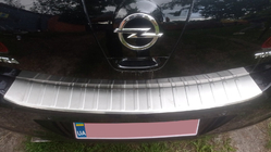 Opel Astra J 2009–2015 Bakre stötfångarskydd Carmos (HB) (rostfritt stål) foto 1