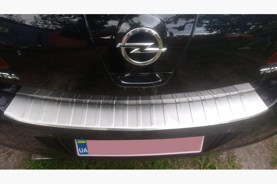 Opel Astra J 2009–2015 Bakre stötfångarskydd Carmos (HB) (rostfritt stål) Image