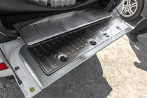 Toyota Land Cruiser 200 2007–2021 Sats bagageutrymmesinsatser (rostfritt stål) foto 1