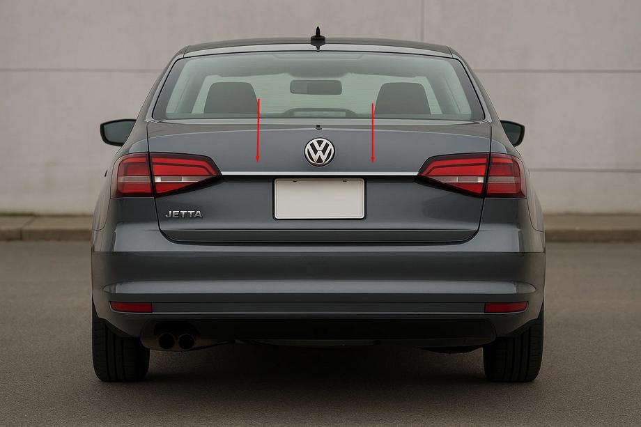 Volkswagen Jetta 2011–2018 Kromlist ovanför registreringsskylt (Carmos, rostfritt stål) Image
