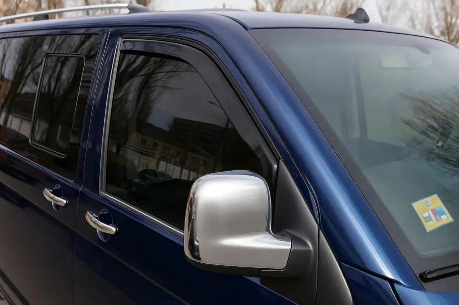 Volkswagen T5 Multivan 2003–2010 Vindavvisare fönster, insticksmodell Niken Luxury (2 st) Image