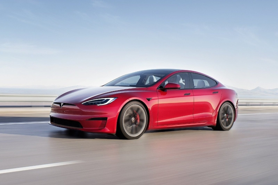 Tesla Model S I generation: test av den uppdaterade elektriska liftbacken