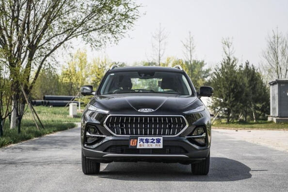 Test av den kompakta stadscrossovern JAC S7