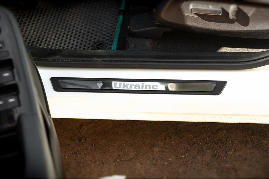 Honda eNP1 2022– Instegslister till Honda eNP1 (Ukraina, 4 st, rostfritt stål) Foto 1