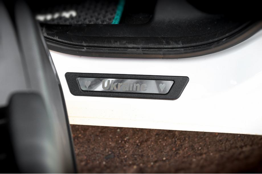 Honda eNP1 2022– Instegslister till Honda eNP1 (Ukraina, 4 st, rostfritt stål) Foto 3