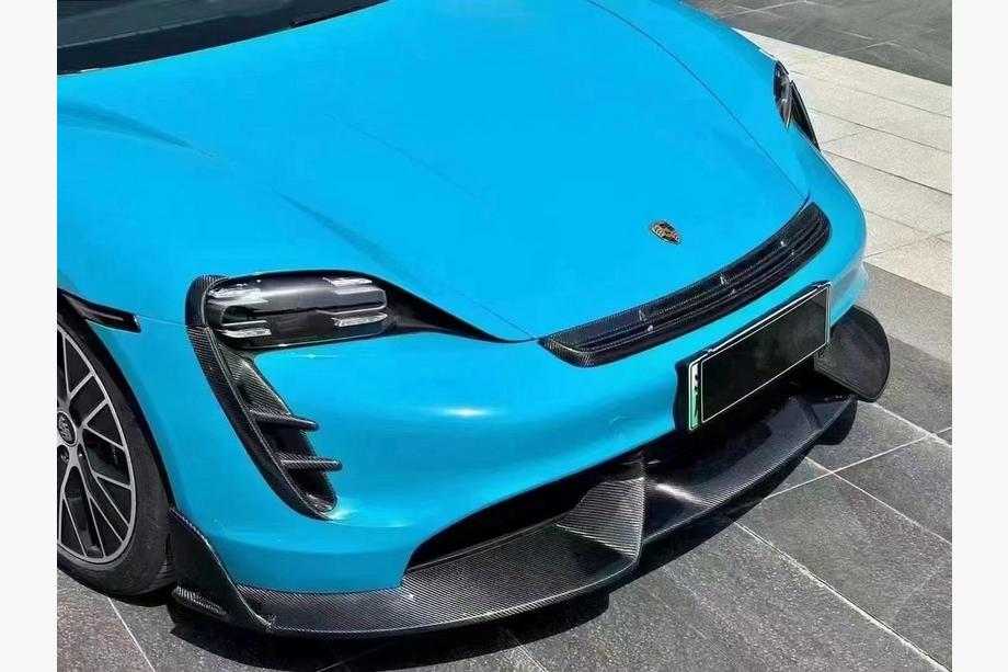 Porsche Taycan 2019– Bodykit-sats Image