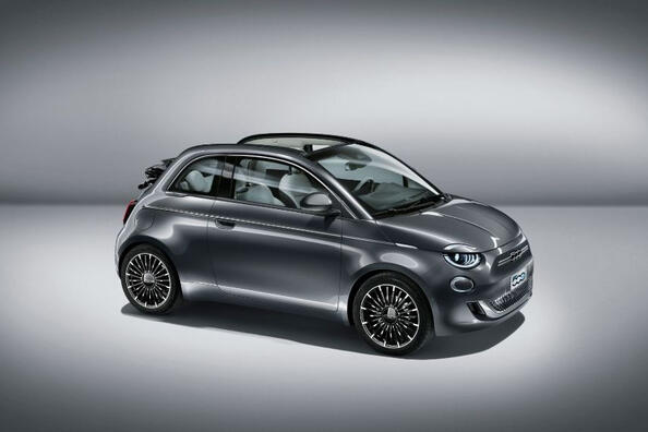 Fiat 500e Cabrio: stilren elektrisk cabriolet för stan