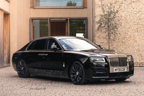 Rolls-Royce Ghost II: sinnebilden av lyx och perfektion