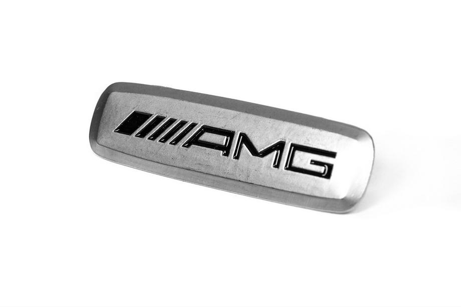 Mercedes-Benz AMG aluminiumemblem för bilmattor (1 st) Foto 2