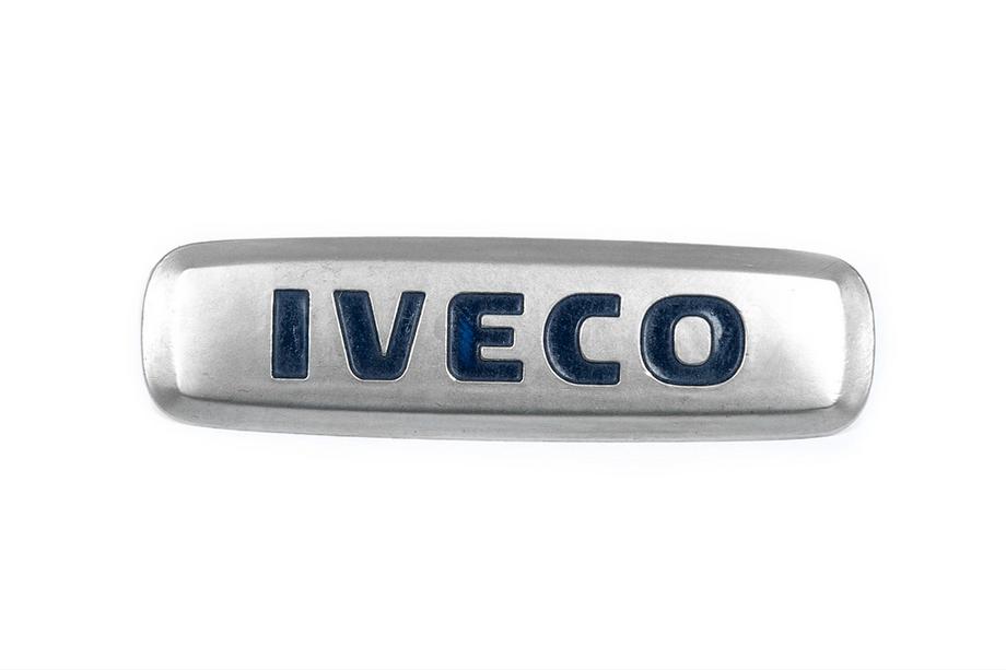 Iveco Aluminiumemblem för bilmattor (1 st) Image