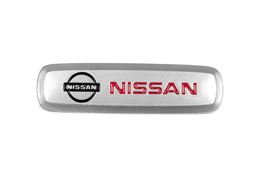 Nissan Aluminiumemblem för bilmattor (1 st) Foto 1