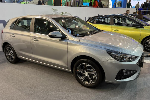 Test: uppdaterade Hyundai i30 halvkombi i tredje generationen