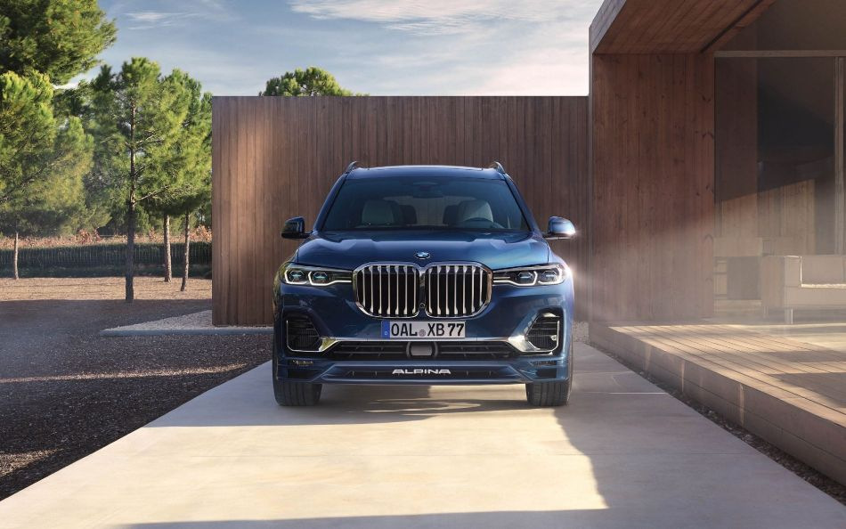 Test av crossovern Alpina XB7