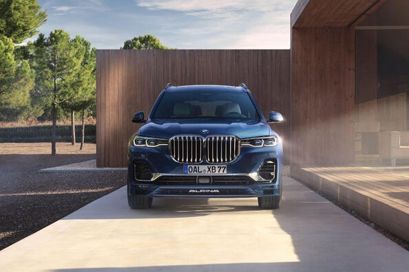 Test av crossovern Alpina XB7