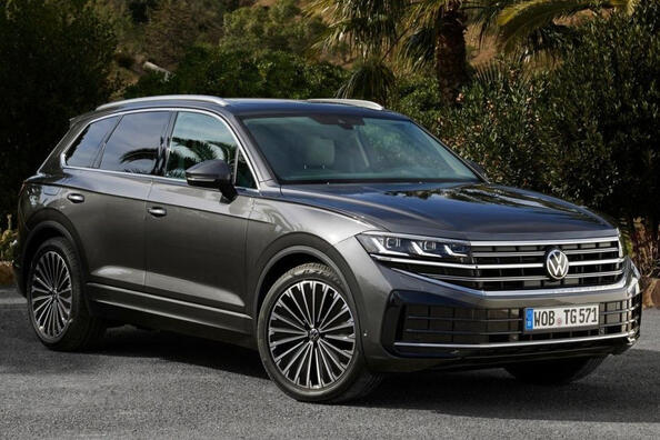 Volkswagen Touareg: uppdaterad crossover har blivit ännu bättre