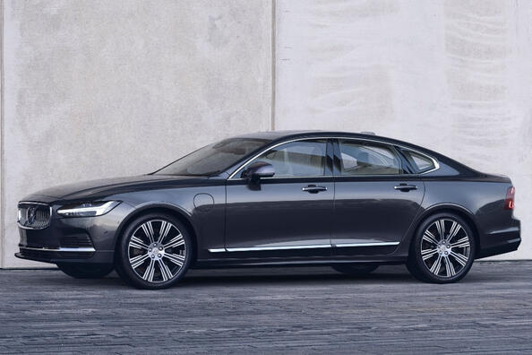 Test av uppdaterade premiumsedanen Volvo S90