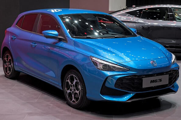 MG 3 2024: test av den stilrena stadshatchbacken