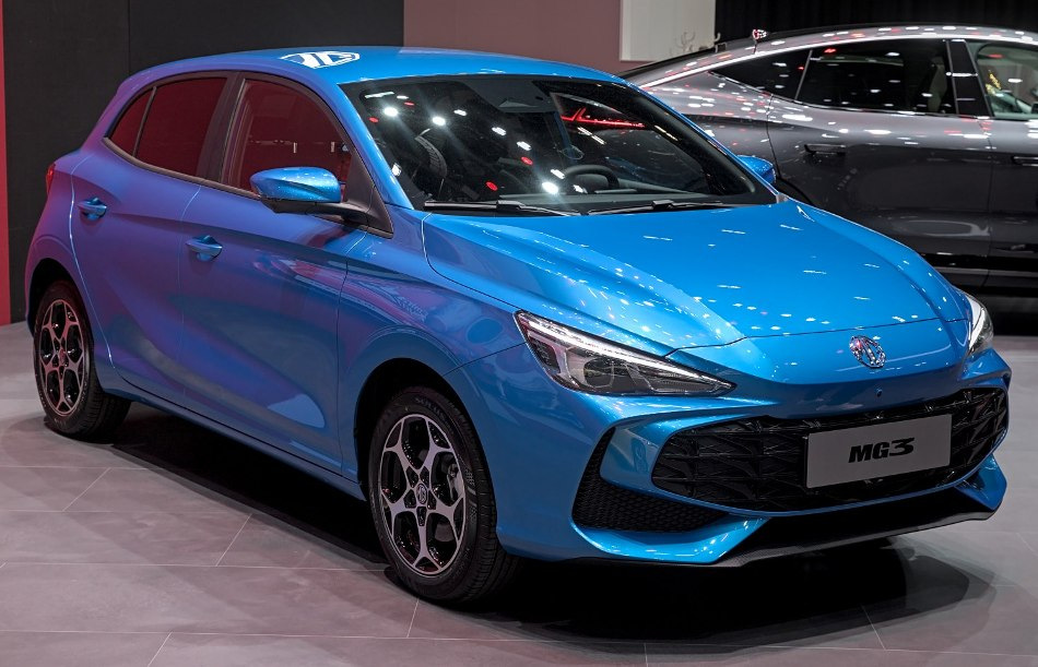 MG 3 2024: test av den stilrena stadshatchbacken