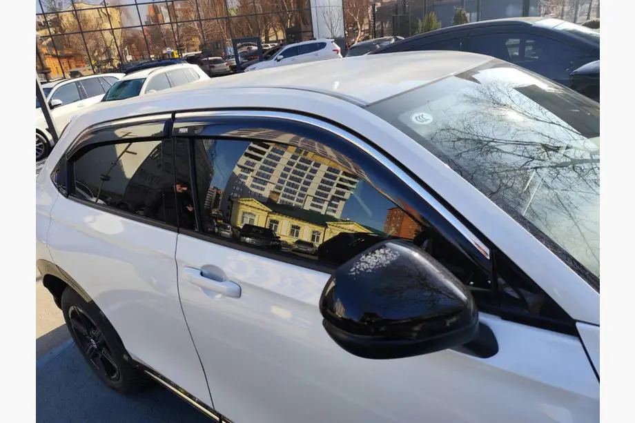 Honda eNP1 2022– Vindavvisare med kromlist (4 st, Niken) Foto 3